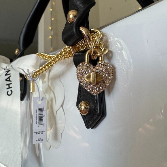 Coach Heart Turnlock Pavé Chain Link Bracelet (Gold/Pink Multi) - NWT - Picture 2 of 9